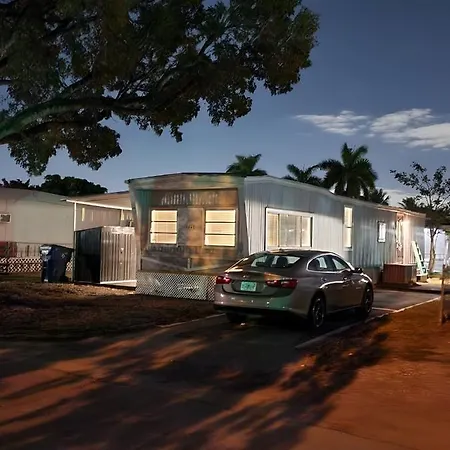 1161 Studio 2 Main Miami-3
