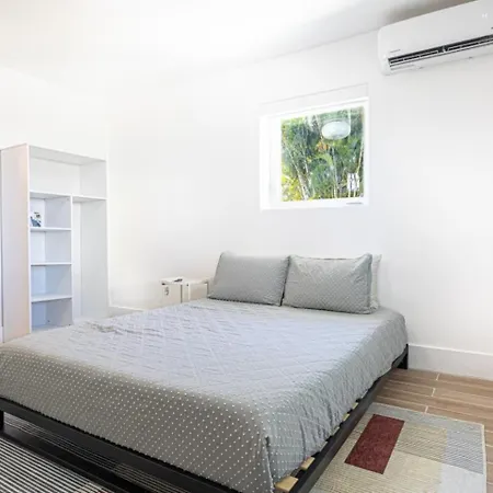 1 Bedroom Apartment El Portal #7-3
