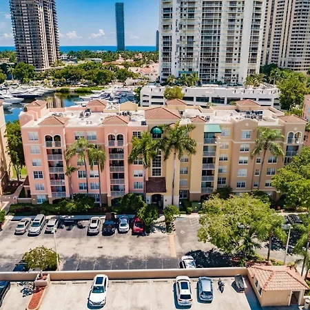 Uhost Ai - 3Br Condo - Stunning Water Views-2