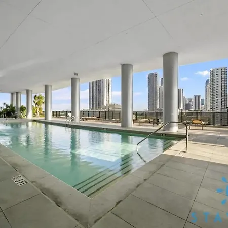 Modern Miami Gem - City View Condo - Free Parking-2