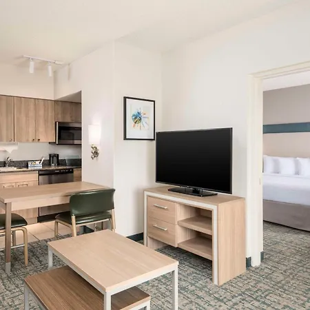 Homewood Suites Miami Airport/Blue Lagoon-3