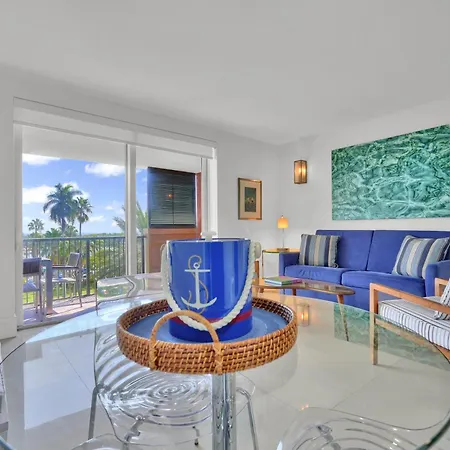 Gorgeous Spacious 2bed 2bath Bayview In Grove-3
