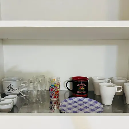 Lovely Apartment With Free Parking-3