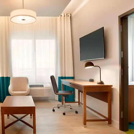 Four Points By Sheraton Miami Airport-2