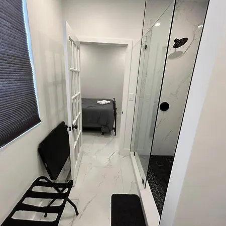 Private Rooms Close To Miami Airport - Free Parking - 01-3