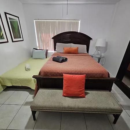 Royal Poinciana Stay-3