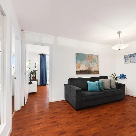 Two Bedroom Oceanview Apartment In Brickell-3