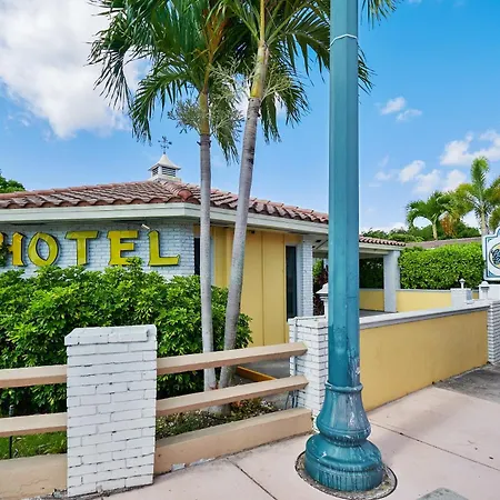 Oyo Hotel Coral Gables - Miami Airport-3