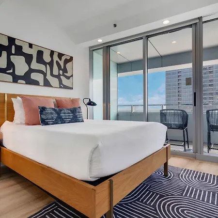 2-Story 3Bd Brickell Penthouse Free Parking Heated Pool-2