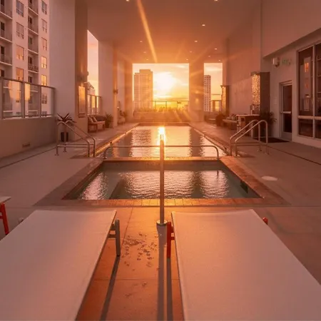 Sky-High Oasis Heated Pool & Gym Miami Skyline Vista-3