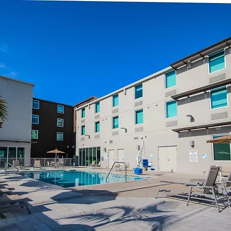 Holiday Inn Express & Suites Miami Airport East By Ihg-3