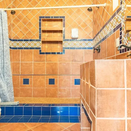 Heavenly Suite In Little Havana Free Parking-2