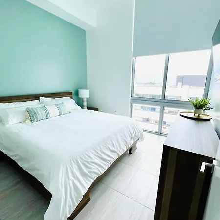 Sleek 2Bd 2Ba Condo In Miami Design District-2