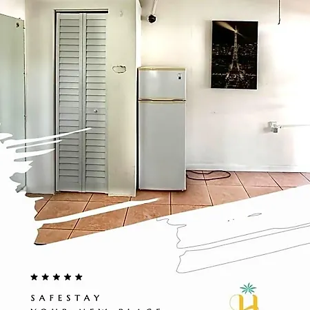 Easy Hostel-2