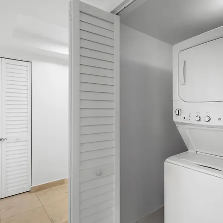 The Mutiny Luxury Suites Hotel-2