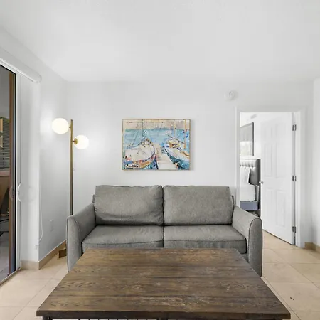 The Mutiny Luxury Suites Hotel-2