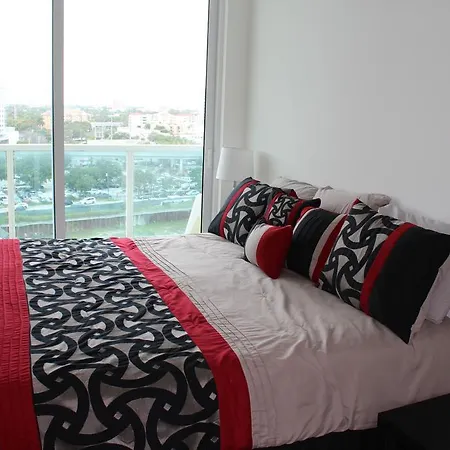 Lyx Suites At One Broadway In Brickell-2