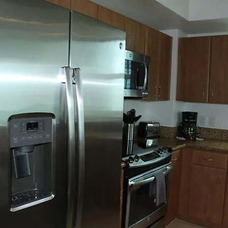 Lyx Suites At One Broadway In Brickell-3