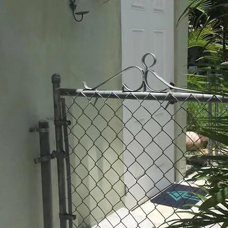 Miami Private Guest House-3