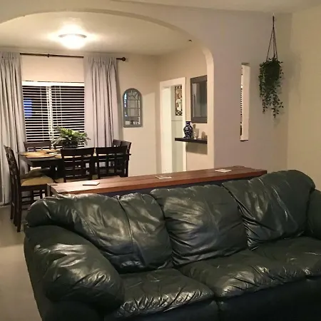 Modern 3/1 House Close To Beaches And Midtown-3