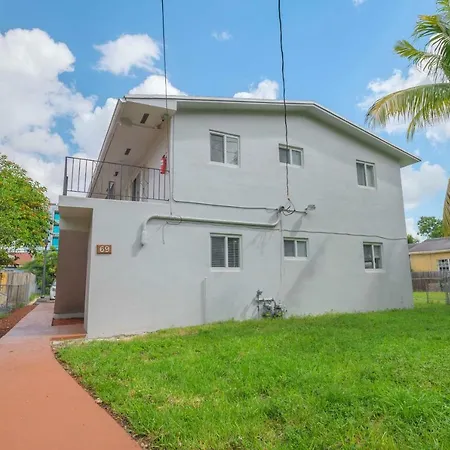 Stylish 2Br Apartment In Midtown-Wynwood-3
