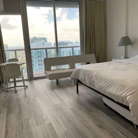 44 Floor Views @ The W - Miami Brickell +Gym+Spa-3