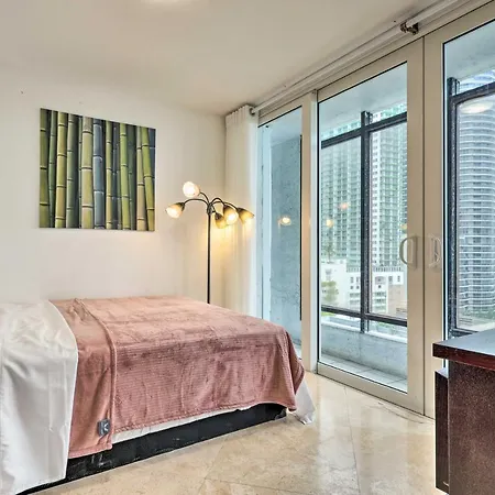 Waterfront High-Rise Condo - Miami Beach 5 Mi-3