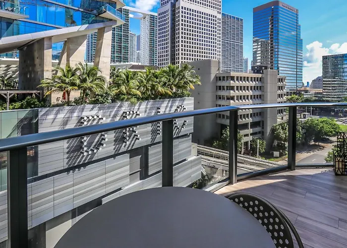 Aluna Lux Suites at SLS Lux Brickell Building Miami acceptant les animaux