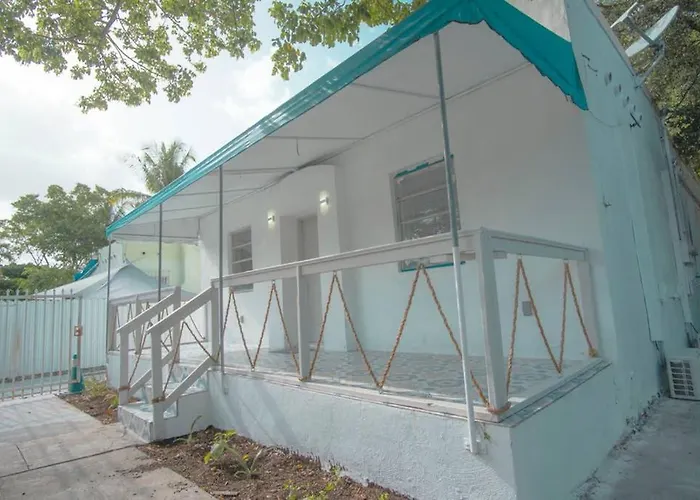 Private Miami House, Heart Of City