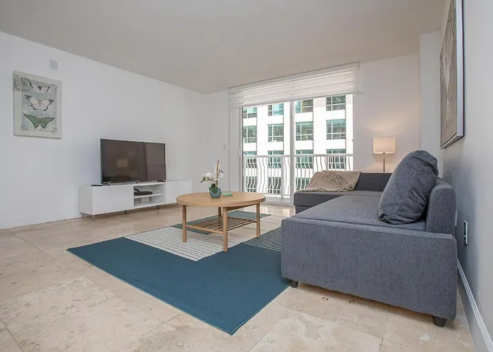 Amazing Apartment At Brickell Club