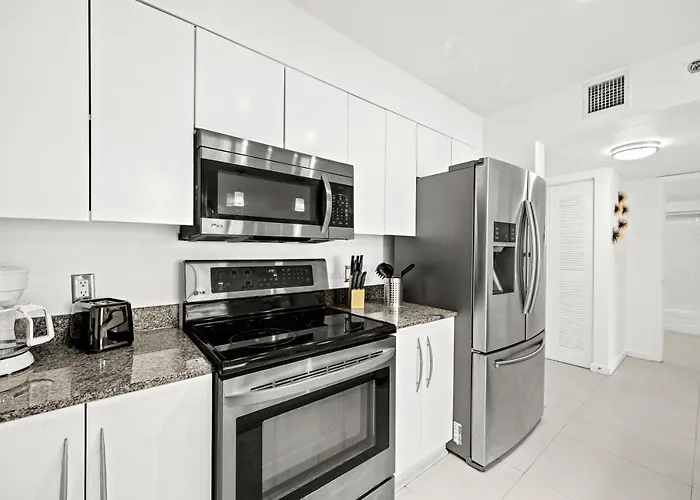 Superb Condo With Parking In Brickell Miami