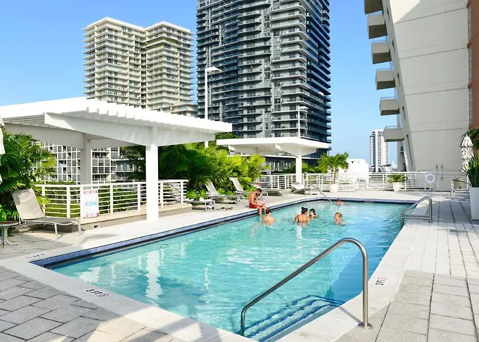 Relax Family Midtown - Free Parking & Great Pool