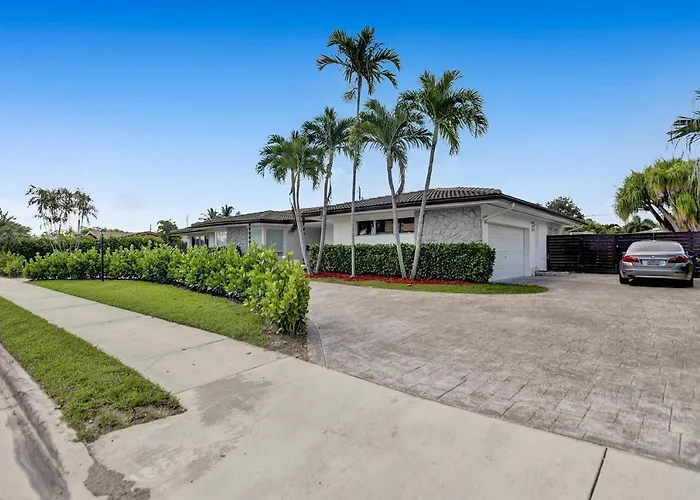 Miami Pool House