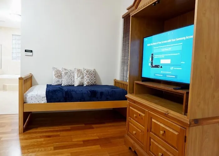 New Luxury Vacation Dream Rental- Sleeps 15!