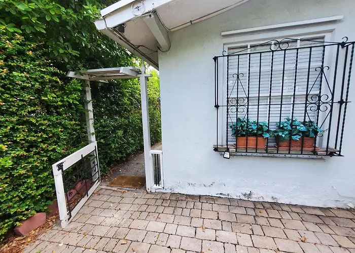 Your Own Lil Studio In Miami