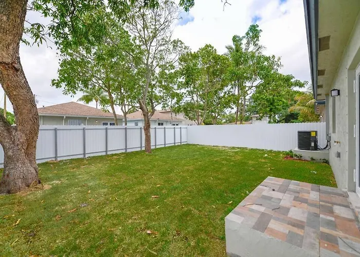 Awesome Brand New 3 Bedroom House With Parking