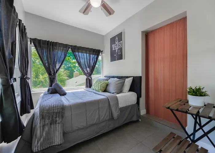Duplex Upper East Side 15 Minutes From The Beach