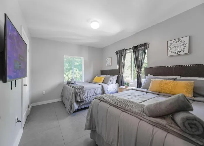 Duplex Upper East Side 15 Minutes From The Beach