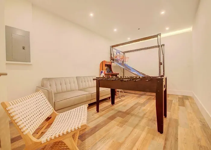 Casa Le Labo Hot Tub & Game Room Miami admite animales