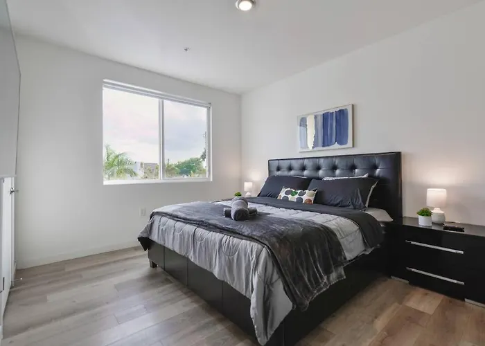 Amazing Townhouse 15 Minutes From The Beach Miami