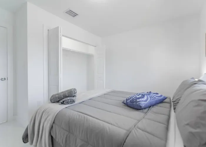 Fantastic Brand New Duplex 3 Bedroom 2 Bathrooms Miami