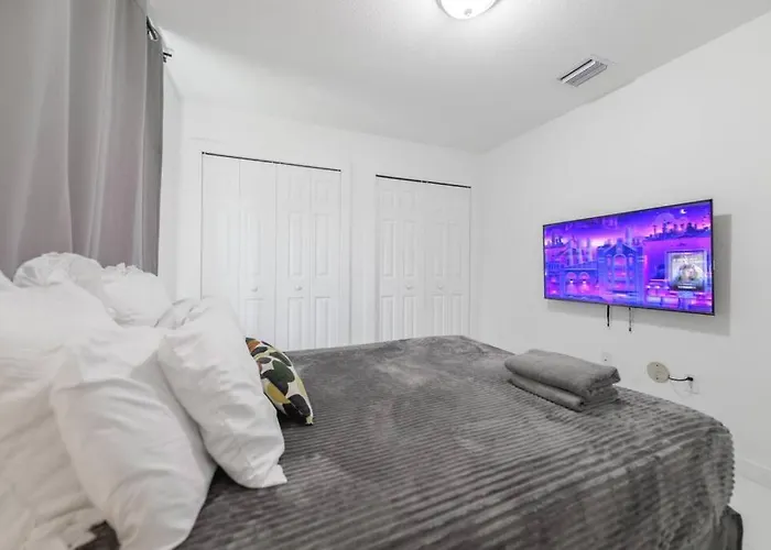 Awesome Duplex 3 Bedrooms 2 Bathrooms