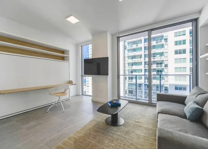 Wonderful Studio Apartment With Great Views And Pool