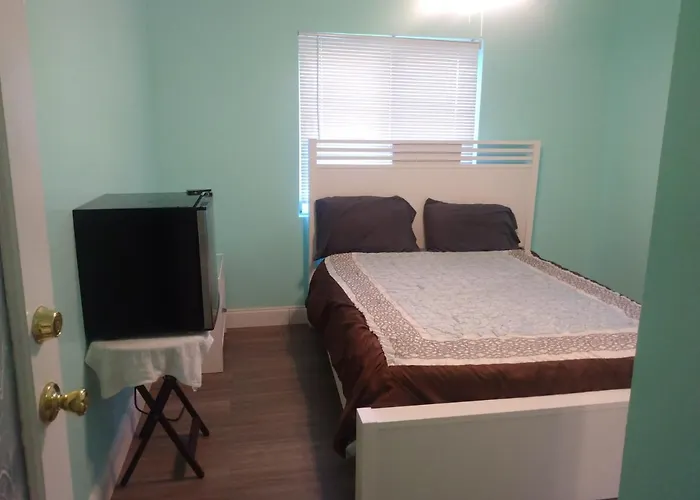 Mimo Home Studio With Private Entrance & Key Miami