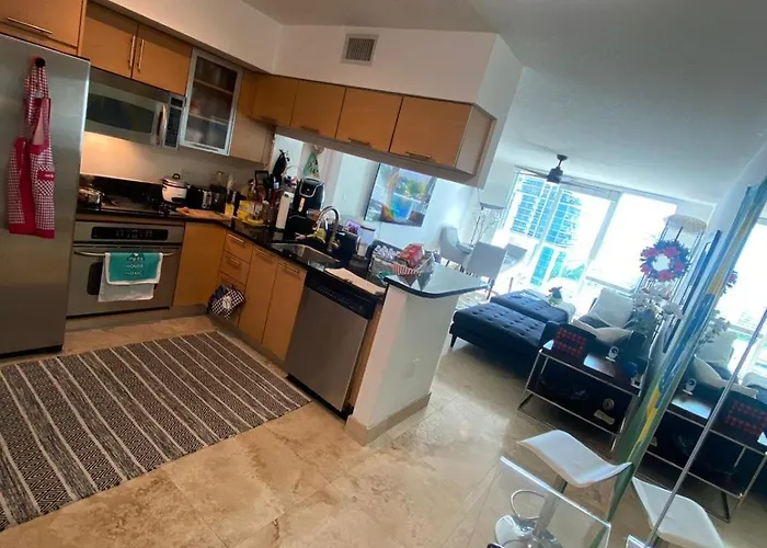 Pet friendly Comfortable Room In The Brickell City Center Area Miami