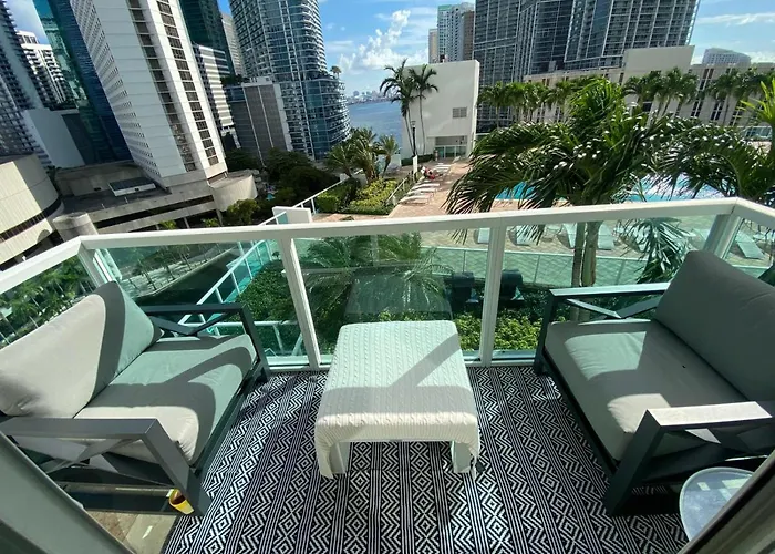 Pet friendly Comfortable Room In The Brickell City Center Area Miami