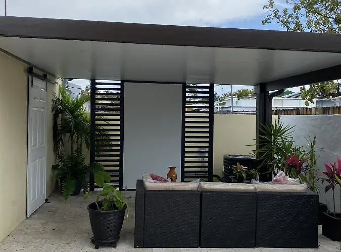 Quiet And Spacious Townhouse In Miami