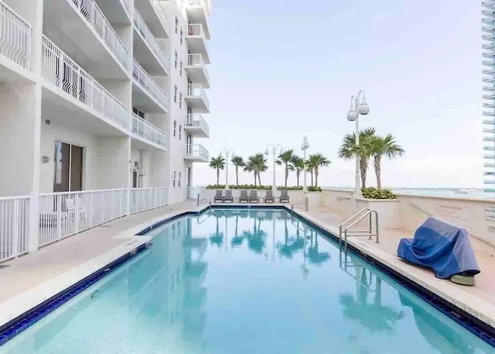 The Club Brickell Bay