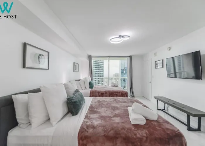 We Host- Awesome Penthouse Apt Brickell W-Pool