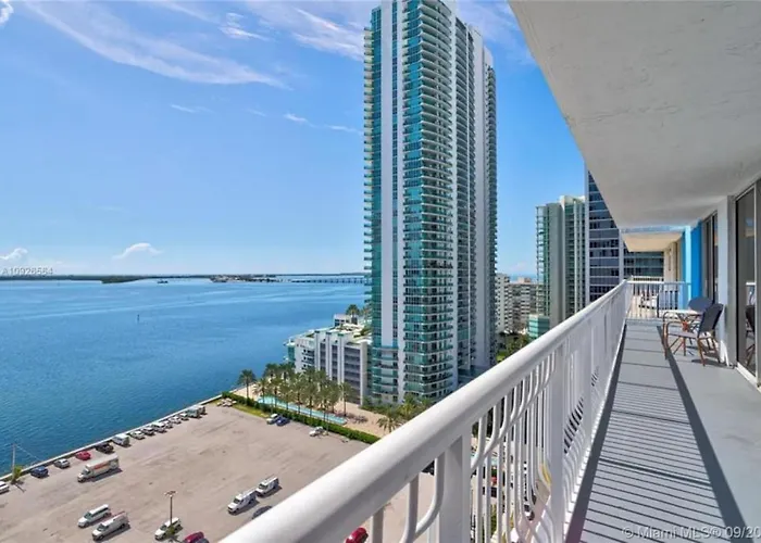 3Br Airbnb Friendly Condo With Ocean View And Balcony Miami